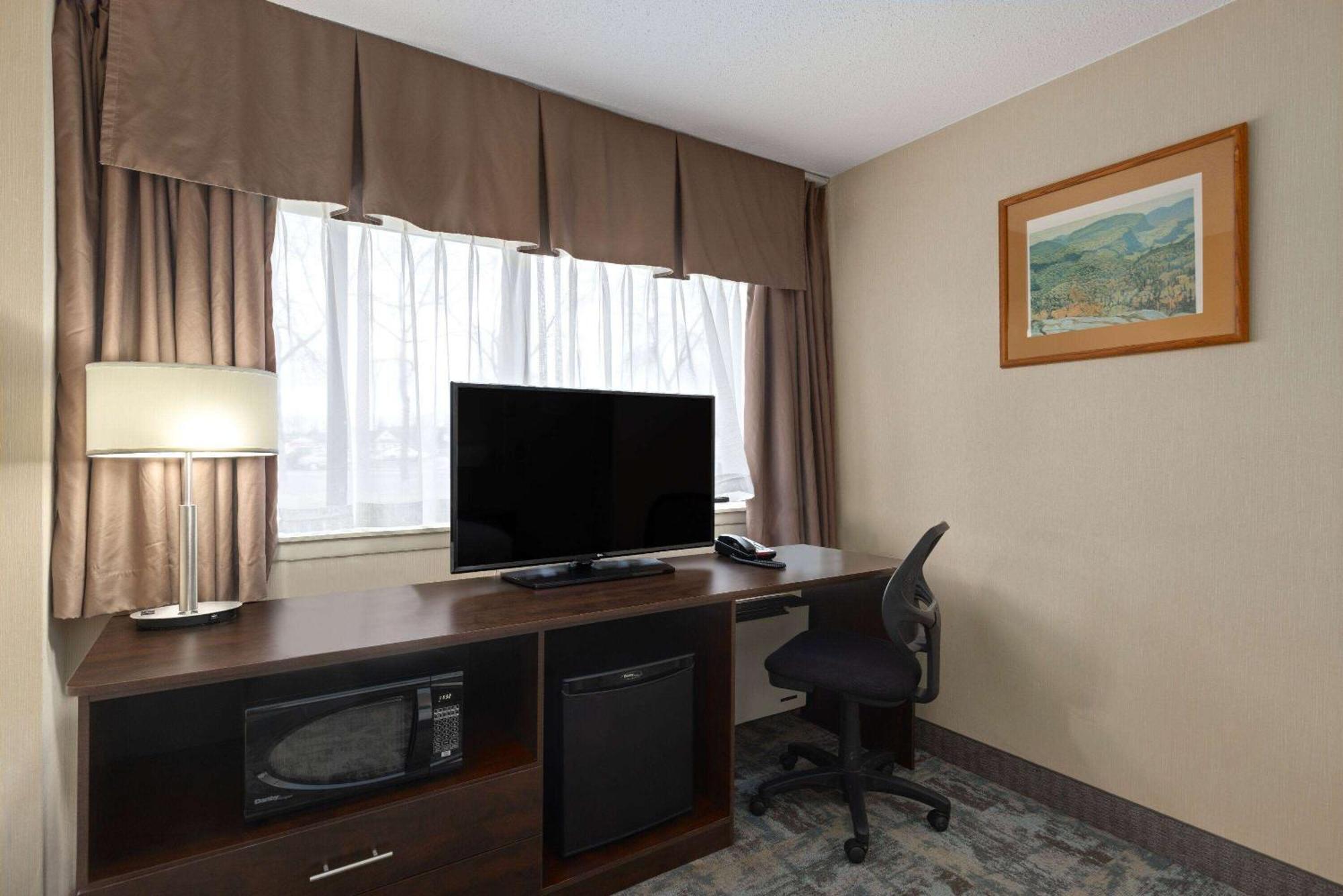 Travelodge By Wyndham Thunder Bay On Exterior foto